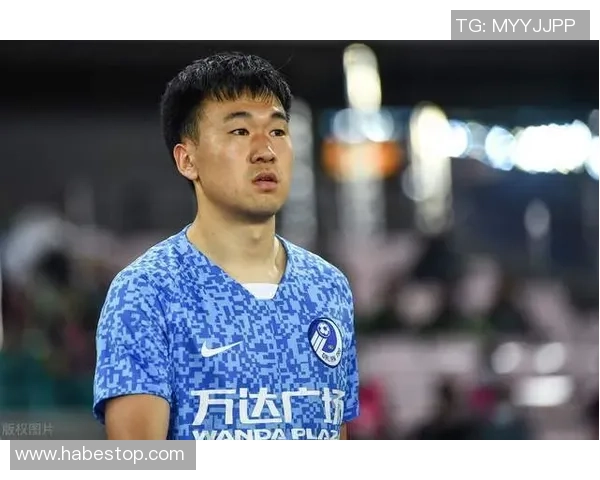 吴伟专访：从青涩少年到足球明星的成长之路回顾