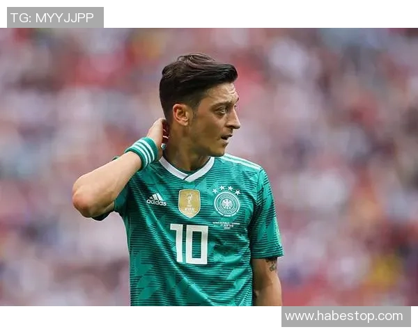 足球明星挑战极限生活吃树皮视频引发网友热议